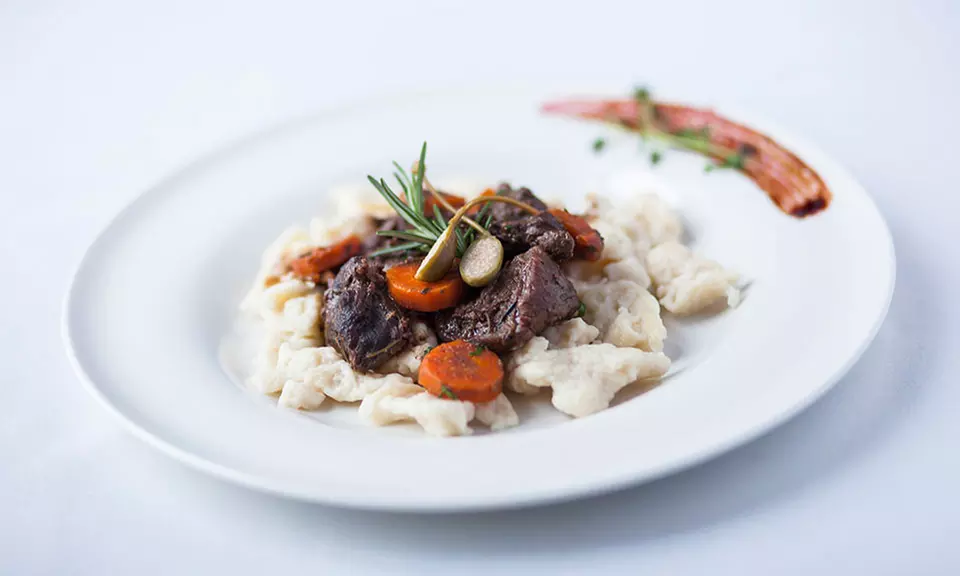 3-daniowa uczta dla dwojga w rustykalnym klimacie