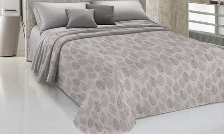 Copriletto in piquet di cotone, disponibile in 2 dimensioni e 3 colori