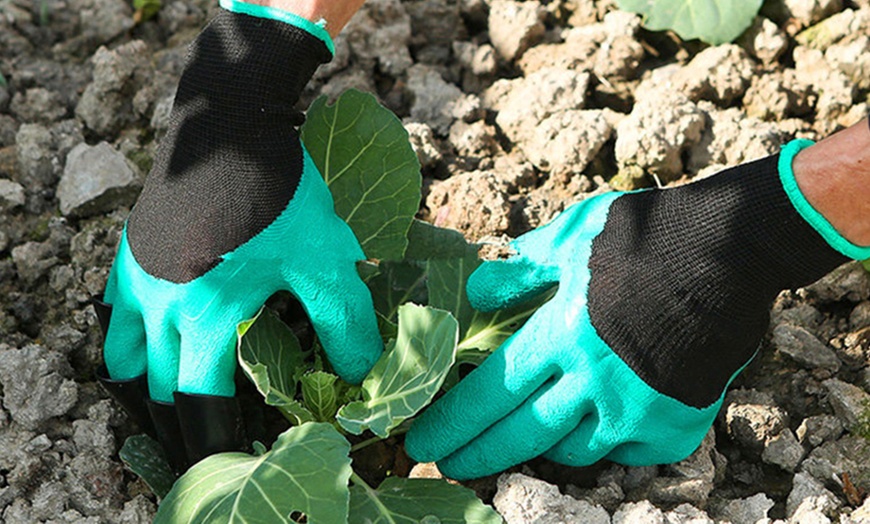 Image 10: Garden Digging Gloves