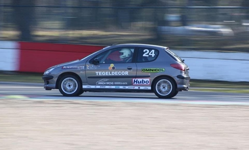 Image 3: Accompagnement ou conduite sur piste avec Arrow Racing Events