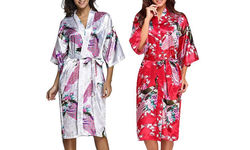 Image 6: Kimono Style Dressing Gown