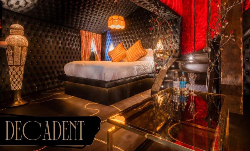 Image 23: 5* Decadent Hotel Break for Two with English or Thai Dining experience