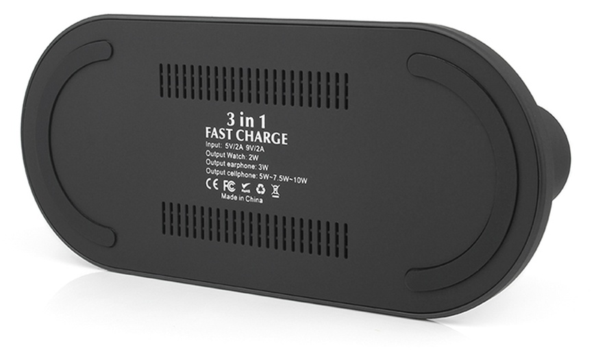 Image 7: Wireless Charger Docking Station