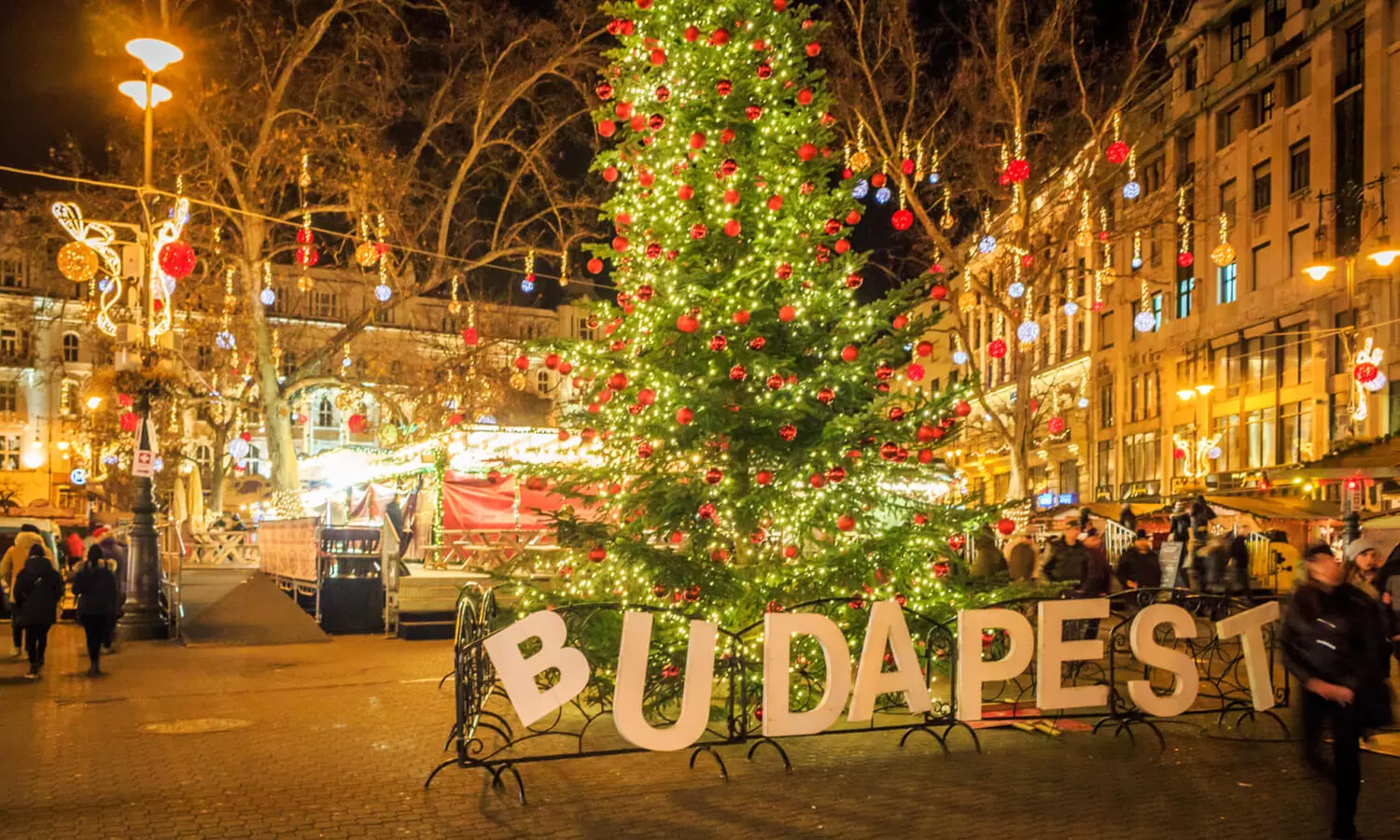 ✈ Budapest: 3 noches con free tour, paseo en barco y vuelos I/V para 1 persona - Primary Image