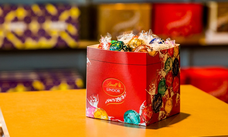 Image 2: Lindt: Pick and Mix Box