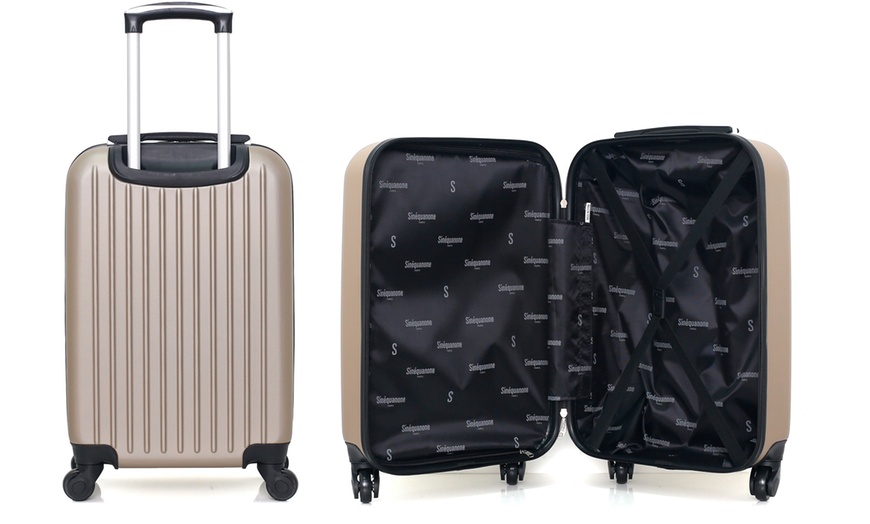 Image 29: Set of Three Suitcases