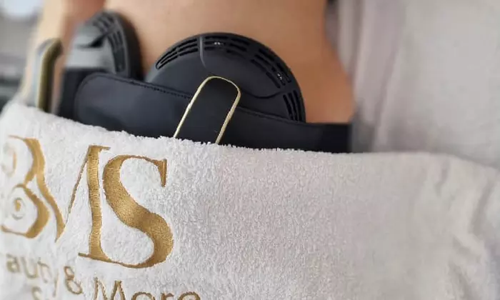 Straffe Haut: Fettverbrennung-Behandlung mit dem M-Slim Gerät