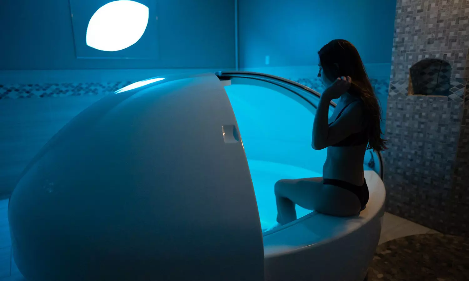 Unwind and Rejuvenate: Experience 60-Minute Float Therapy Session