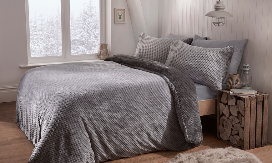 Image 5: Waffle Fleece Duvet Set