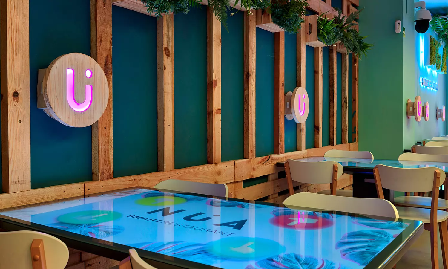 Menú fusión para 2 personas con entrante, principal, postre y bebida