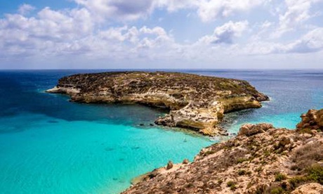 ✈ Lampedusa: volo e 7 notti in camera doppia o matrimoniale in solo pernottamento in formula roulette - Prezzo a persona