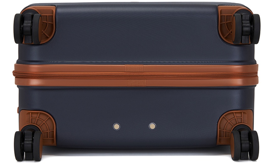 Image 7: Set de viaje azul marino con maleta rígida, bolsa de mano y neceser