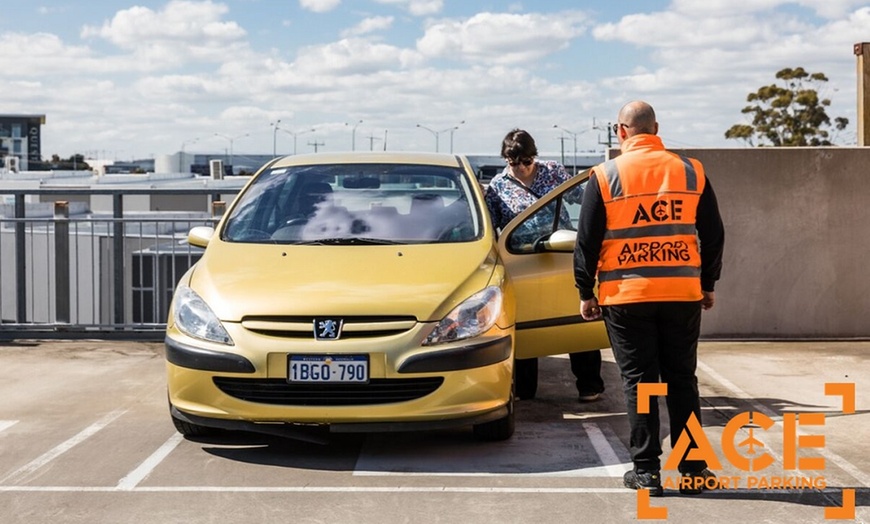 Image 5: One-Day Airport Parking