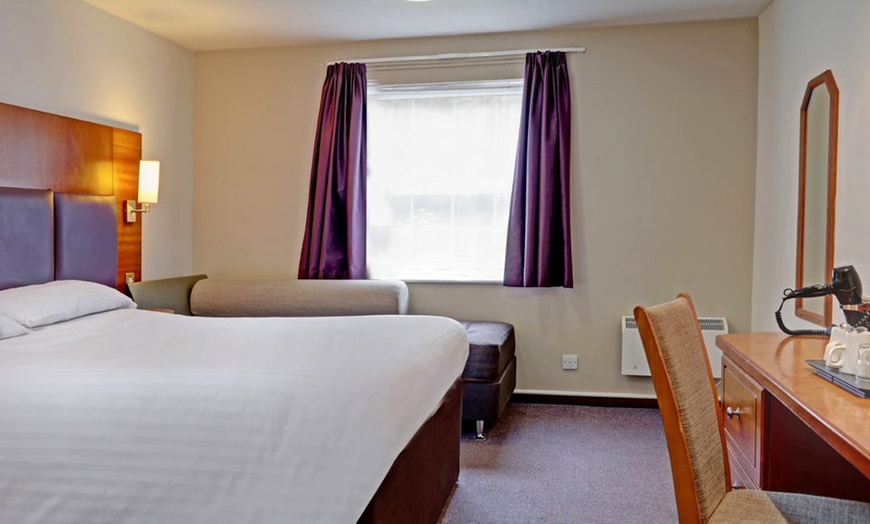 Image 2: Lancashire: Deluxe Room for Two