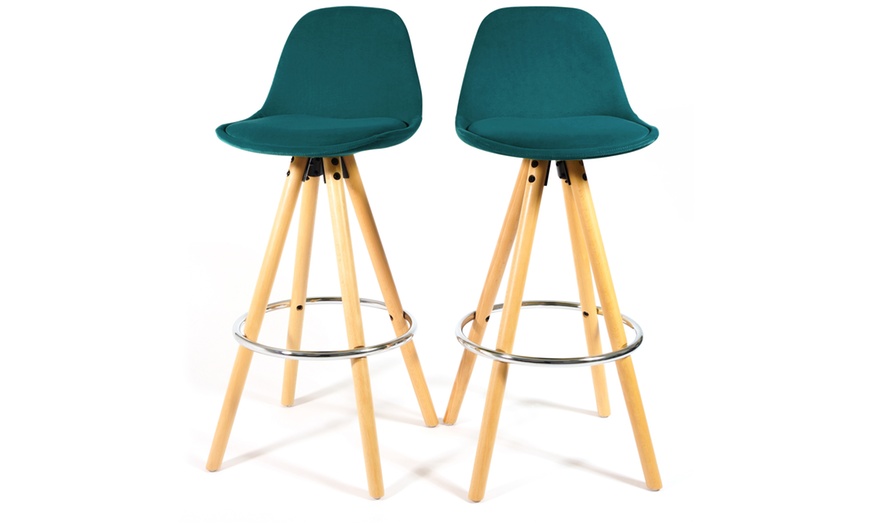 Image 36: Barcelona Retro-Style Bar Stool Two-Piece Set