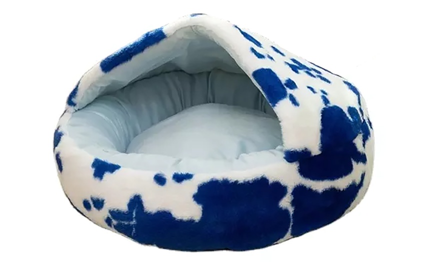 Image 8: Fluffy Warm Semi-Enclosed Pet Bed