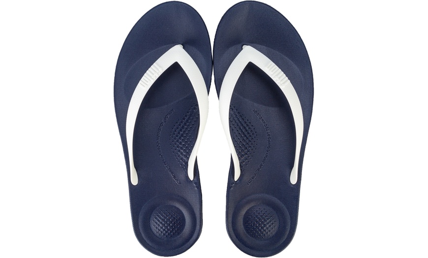 Image 6: Sandals and Flip-Flops