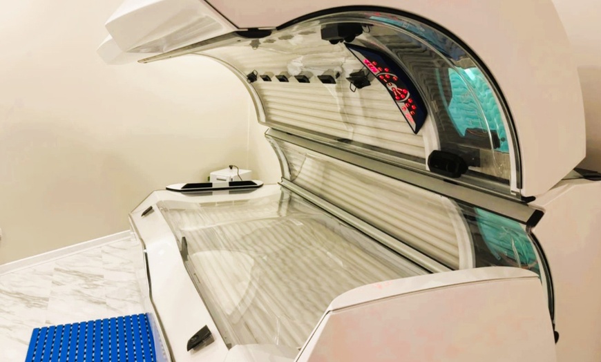 Image 4: Shampoing, coupe, brushing, option coloration ou balayage