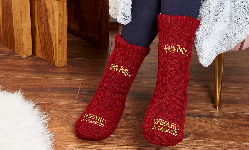 Image 12: Harry Potter-Themed Women's Slipper Socks