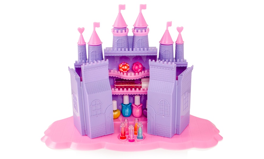 Image 3: Little Princess Cosmetic Castle