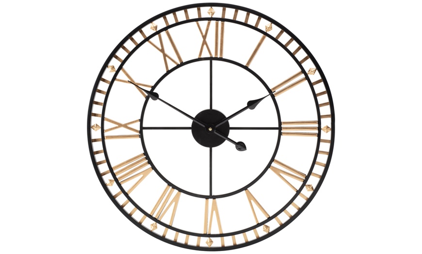 Image 4: Roman Numeral Garden Wall Clock