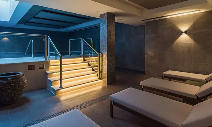 Circuito, masaje y tratamiento a elegir para 1 o 2 personas en Spa Catalonia Gran Vía Bilbao 4* - Primary Image