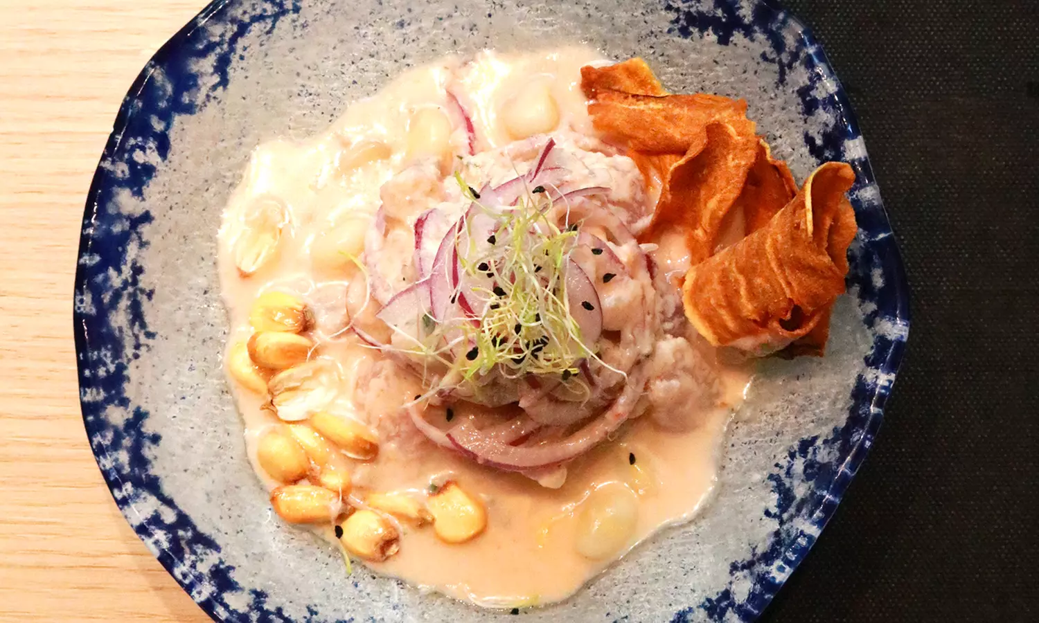 Menú mediterráneo para 2 o 4 personas con entrante, postre y bebida