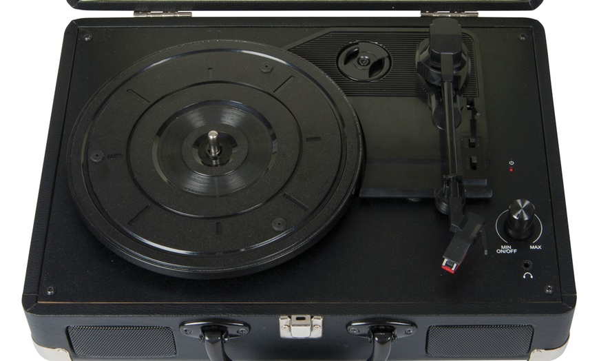 Image 3: Retro Briefcase Turntable