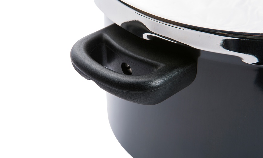 Image 4: Prestige Smartplus Pressure Cooker