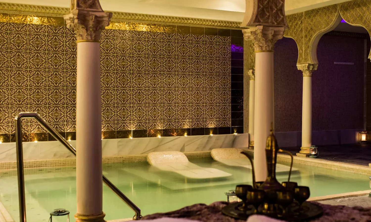 Circuito termal para 2 personas con opción a masaje, cava y bombones