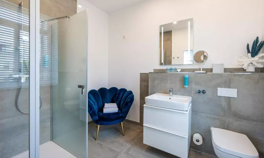 Rügen / Binz: Junior-Suite zur Meerseite inkl. Frühstück oder HP