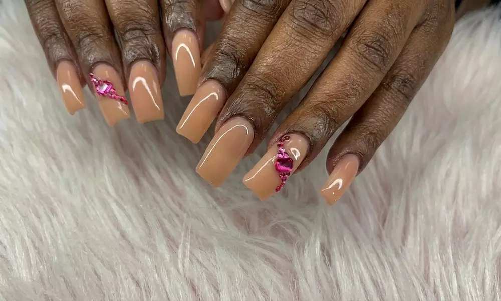 Creative Nail Art Sets: Freestyle, Swarovski, Ombre, Custom Designs