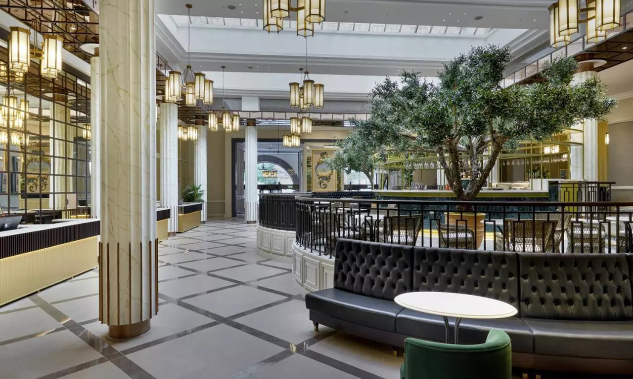 Manchester: 4* King Room for Two with Optional Full English Breakfast