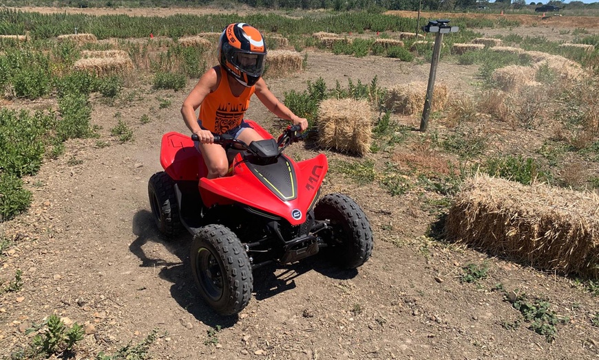 Image 1: Session(s) de pilotage en quad de 8 min sur circuit fermé