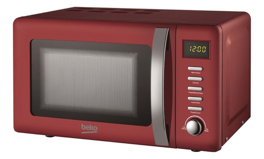 Image 9: Beko Retro Microwave