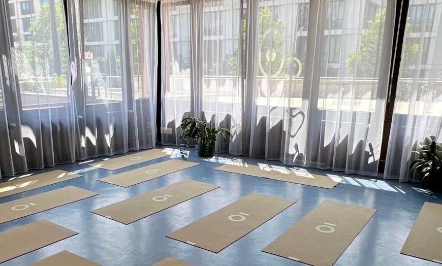 Image 4: 90 Min. Yoga mit optionalem Brunch oder 5er-Karte