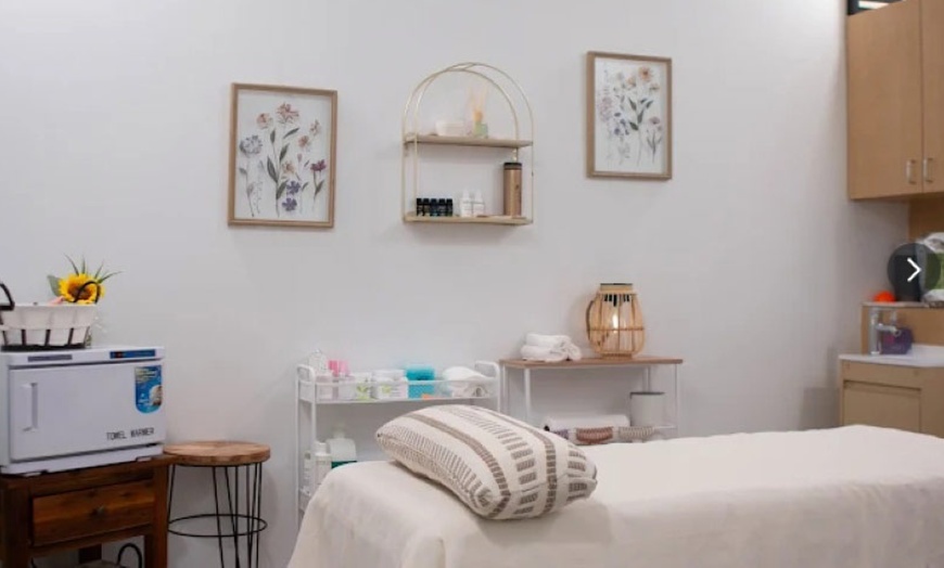 Image 4: Relax with Oriental or Signature Massage and Hot Stones