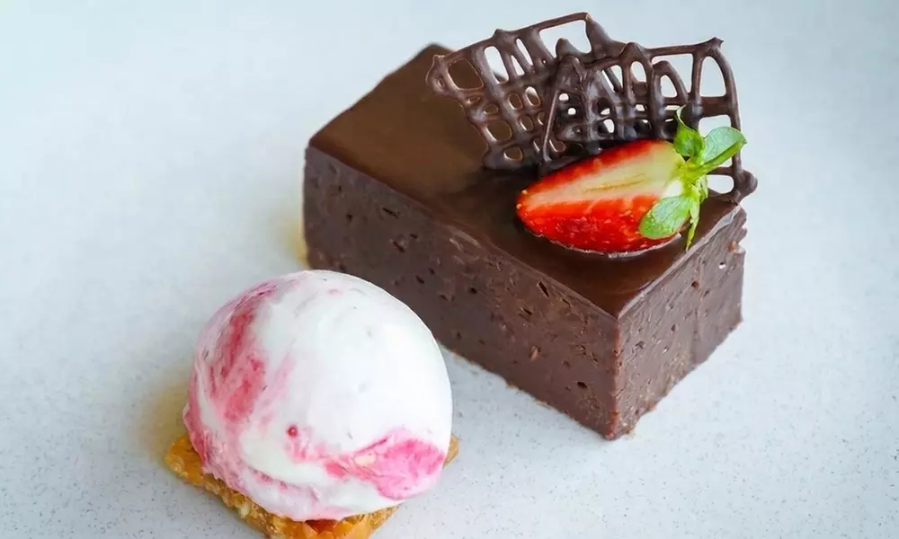 Three-Course French Meal + Wine/Cocktails at Award-Winning Restaurant