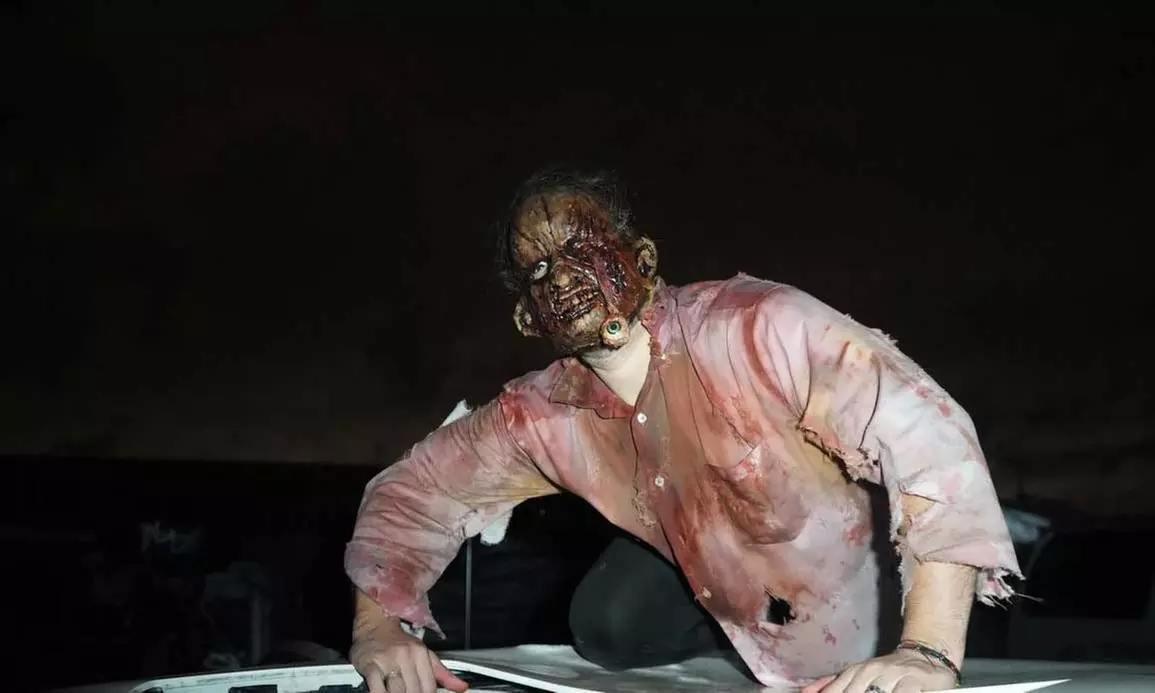 Tickets to the Horrorland Scream park in Miami