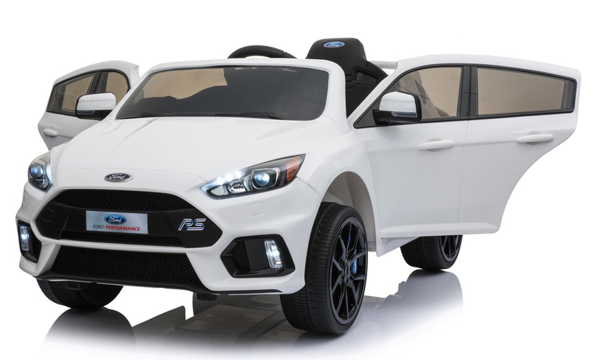 Image 2: Ford Focus RS Kids' Electric Ride-On Car