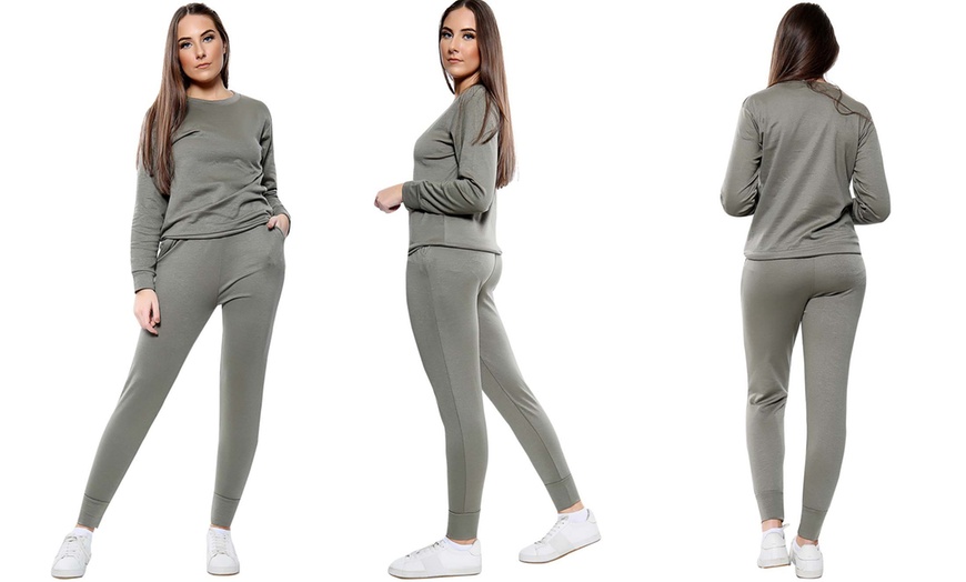 Image 8: Plain Loungwear Tracksuit