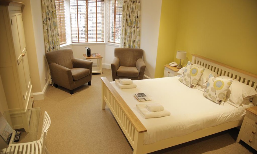 Image 4: York: 4* Double Room with Afternoon Tea