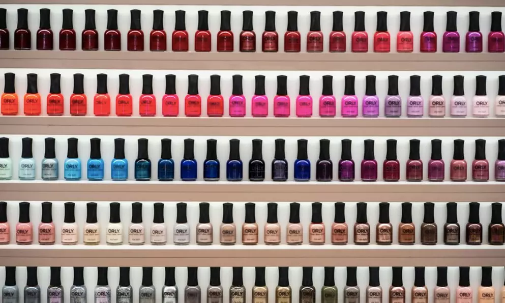 Get Custom Nail Polish Package
