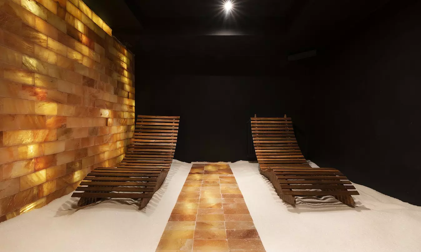 Pakiet day spa relaksacyjny z masażem, jacuzzi i więcej