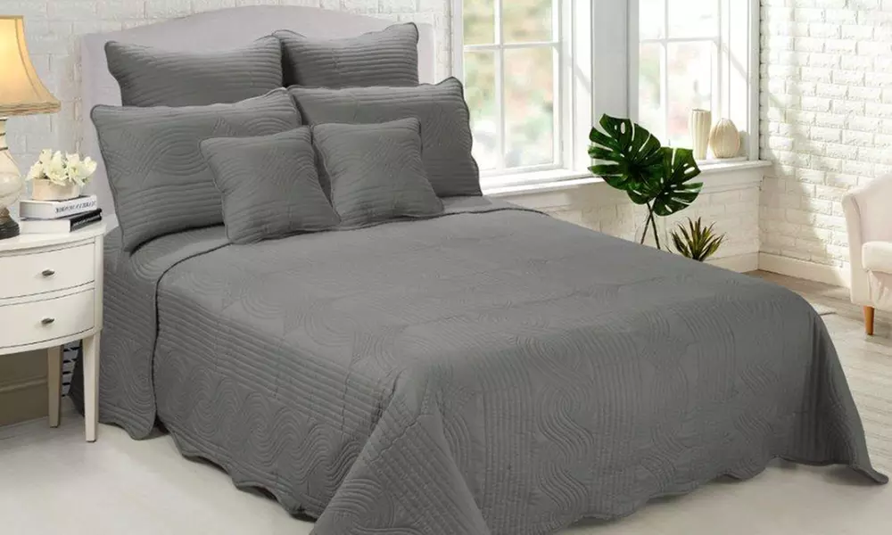 Couvre-lit matelassé pour lit 1 ou 2 places, 4 pièces ou 7 pièces - Primary Image