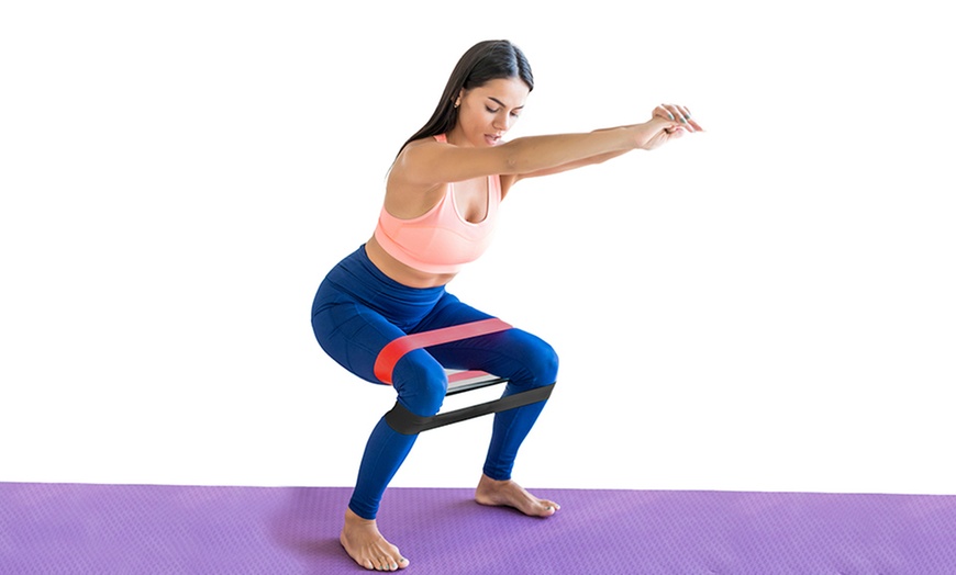 Image 8: Five Resistance Bands with Carrying Bag