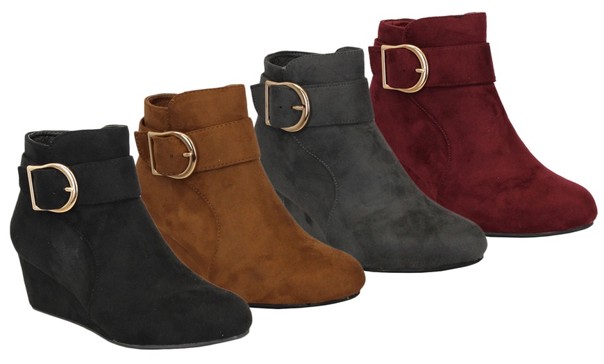 Image 1: Women's Wedge Ankle Boots