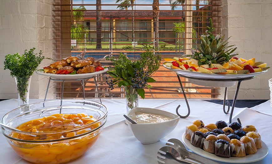 Image 1: Breakfast Buffet for Two People