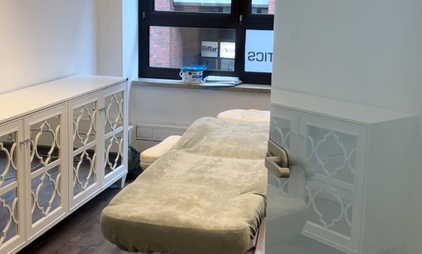 Image 3: Soft Powder Brows / Microblading (3 Std.) inkl. Beratung für 1 Person
