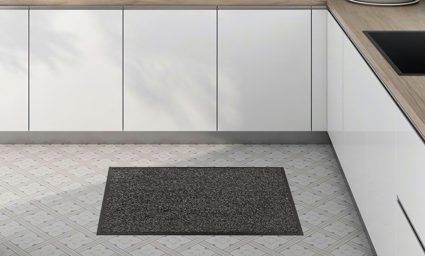 Image 6: Water-Resistant Floor Mat